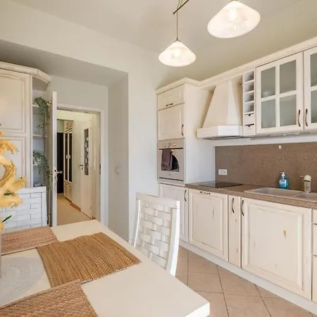 Aristocratic Place, Location Apartment Sofia